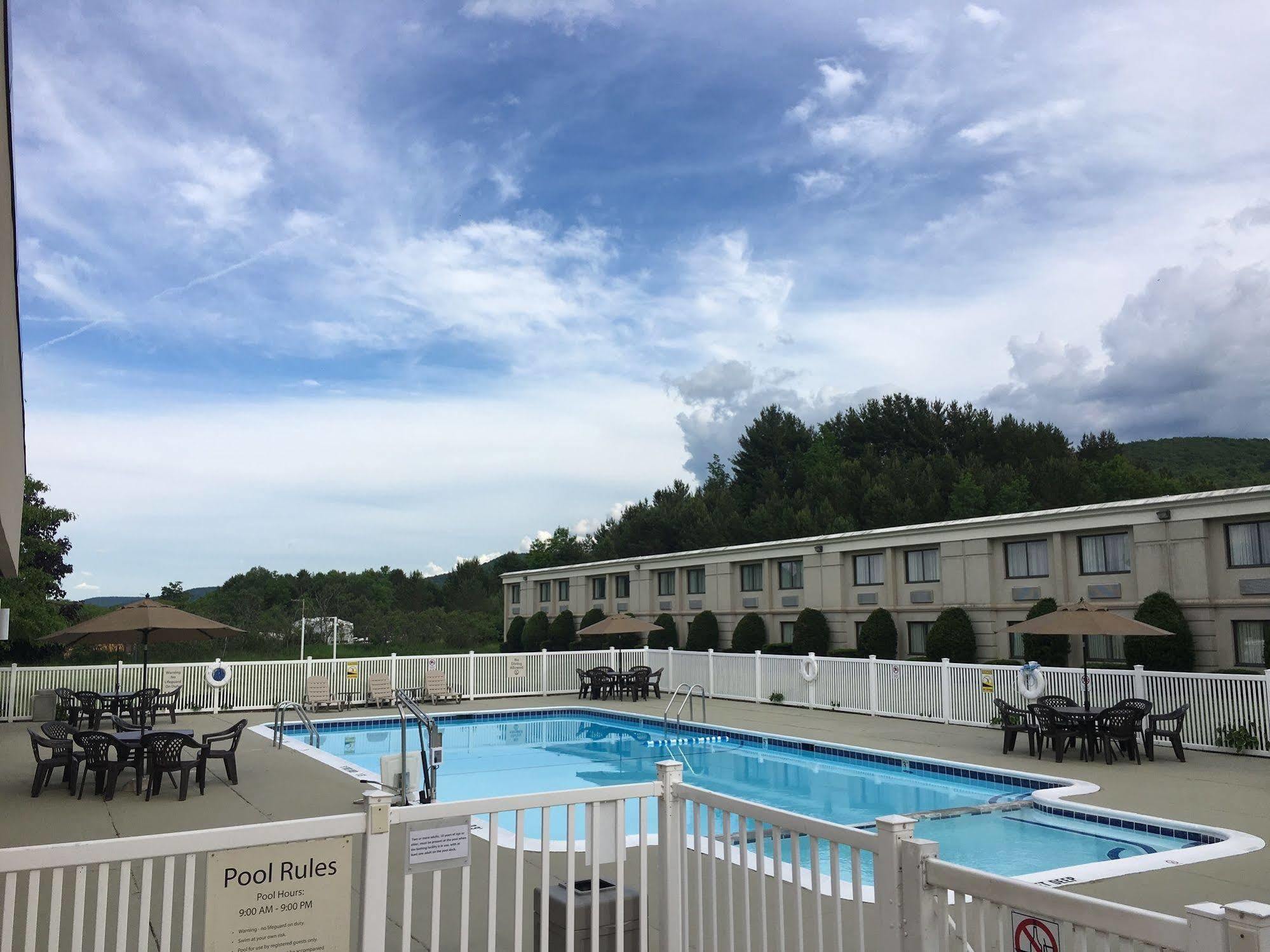 Quality Inn Oneonta Cooperstown Area Eksteriør bilde